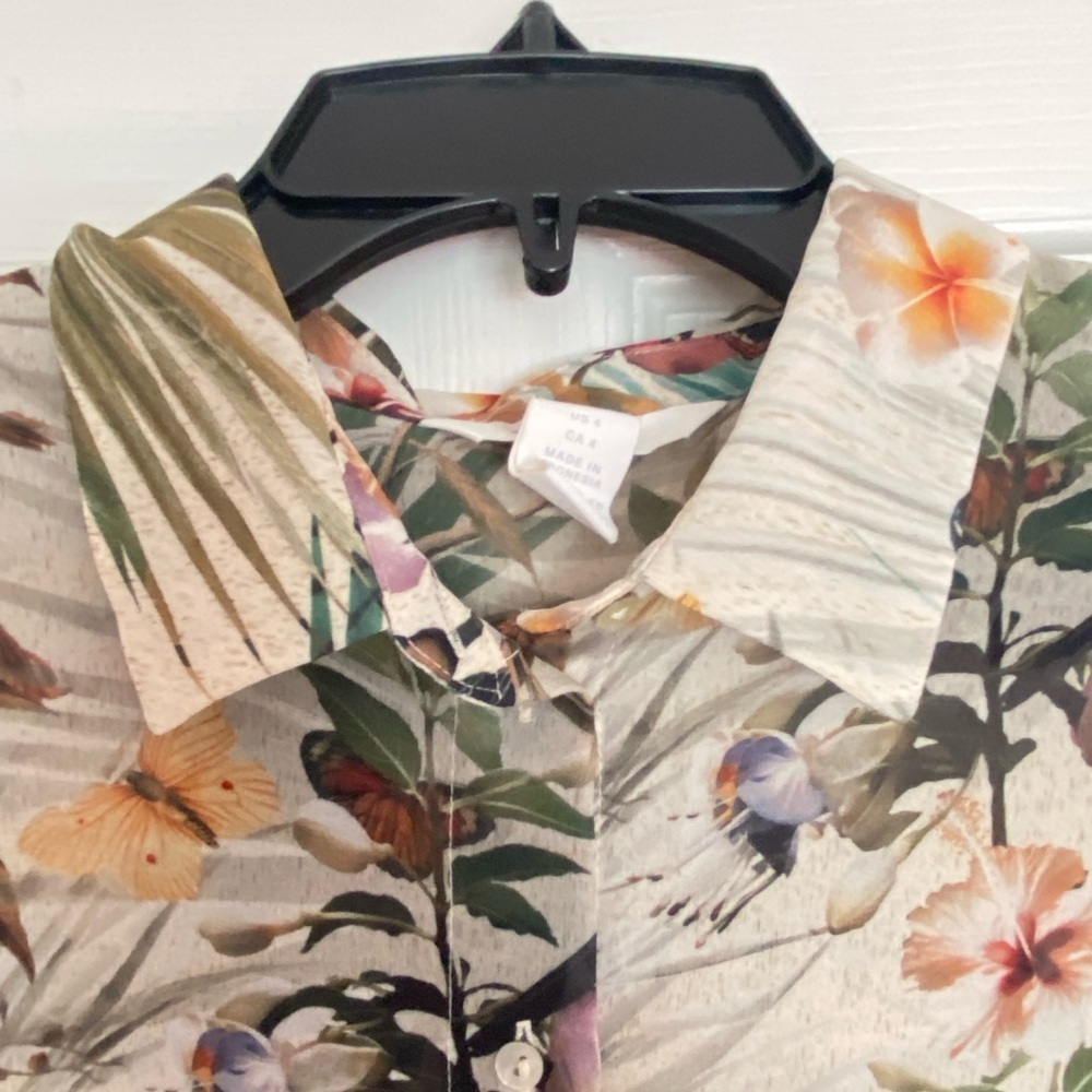 2 for 10 ☀️🌿 Sleeveless airy summer floral patterned blouse - Picture 5 of 12